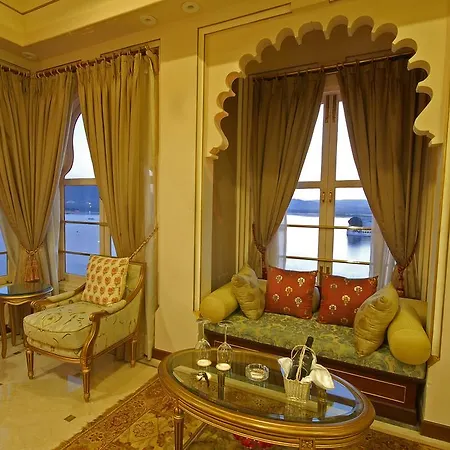 Taj Fateh Prakash Palace Udaipur Exterior photo